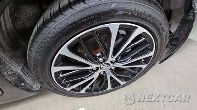 2020 Toyota Camry SE - zdjęcie 37 z 46 - miniatura