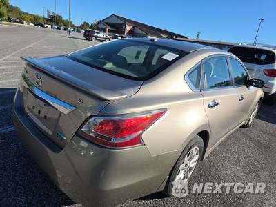 2014 Nissan Altima 2.5 S - zdjęcie 4 z 17 - miniatura