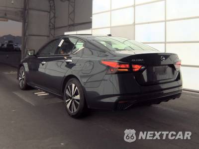 2022 Nissan Altima SV - zdjęcie 6 z 37 - miniatura