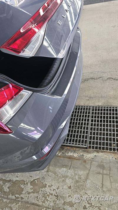 2023 Hyundai Elantra SEL - zdjęcie 24 z 43 - miniatura