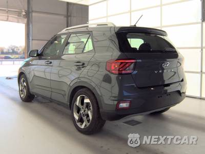 2025 Hyundai Venue SEL - zdjęcie 6 z 30 - miniatura