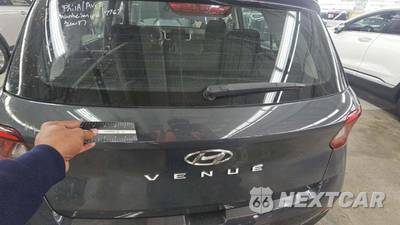 2025 Hyundai Venue SEL - zdjęcie 28 z 30 - miniatura