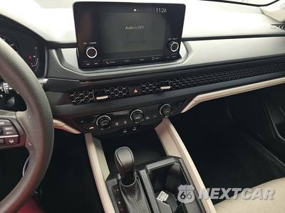 2023 Honda Accord Sedan EX - zdjęcie 11 z 58 - miniatura