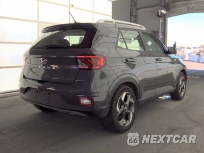 2025 Hyundai Venue SEL - zdjęcie 4 z 26 - miniatura