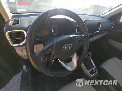 2025 Hyundai Venue SEL - zdjęcie 10 z 26 - miniatura