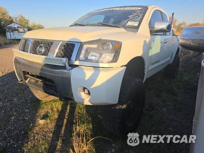 2005 Nissan TITAN LE Extended Cab Medium Bed