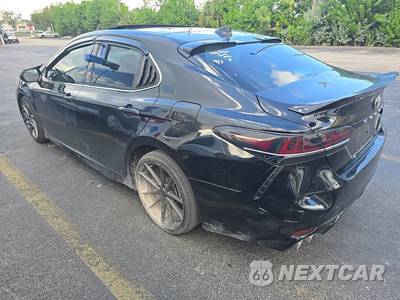 2022 Toyota Camry XSE - zdjęcie 6 z 39 - miniatura