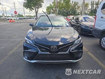 2022 Toyota Camry XSE - zdjęcie 2 z 39 - miniatura