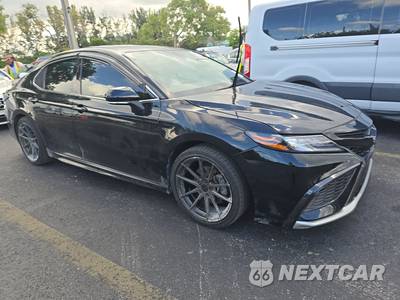 2022 Toyota Camry XSE - zdjęcie 3 z 39 - miniatura