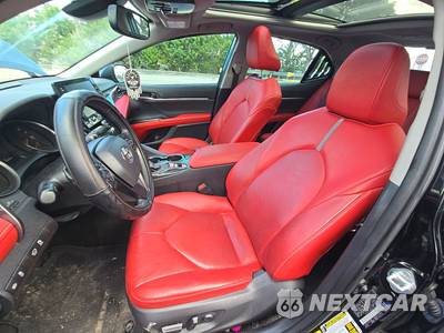 2022 Toyota Camry XSE - zdjęcie 7 z 39 - miniatura
