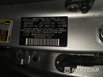 2025 Hyundai Venue SEL - zdjęcie 14 z 31 - miniatura
