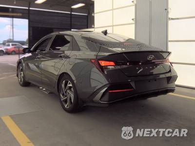 2025 Hyundai Elantra SEL Sport - zdjęcie 6 z 30 - miniatura