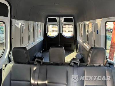 2024 Mercedes-Benz Sprinter 2500 Crew Van High Roof 170.0" WB - zdjęcie 10 z 16 - miniatura