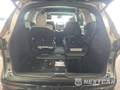 2026 Toyota Sienna XSE 7-Passenger 120.5" WB - zdjęcie 17 z 29 - miniatura