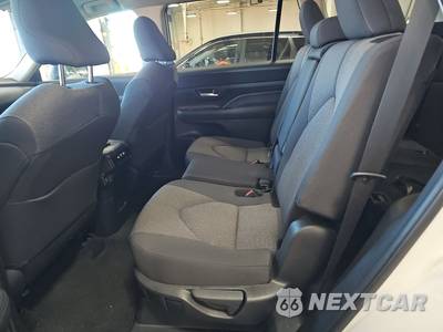 2026 Toyota Grand Highlander LE - zdjęcie 13 z 21 - miniatura