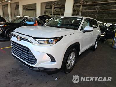 2026 Toyota Grand Highlander LE - zdjęcie 1 z 21 - miniatura