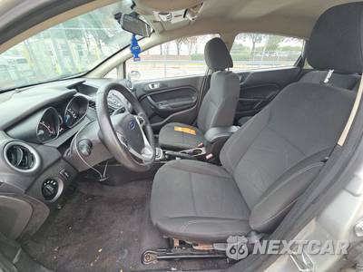 2015 Ford Fiesta SE Hatchback - zdjęcie 7 z 29 - miniatura