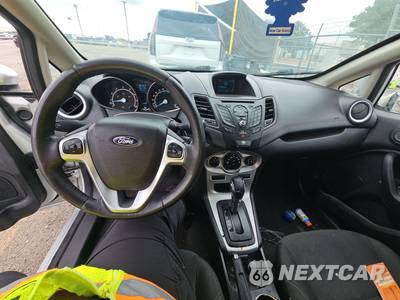 2015 Ford Fiesta SE Hatchback - zdjęcie 11 z 29 - miniatura