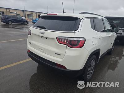 2017 Jeep Compass Latitude - zdjęcie 4 z 25 - miniatura