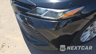 2020 Toyota Camry LE - zdjęcie 30 z 32 - miniatura