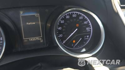2020 Toyota Camry LE - zdjęcie 22 z 32 - miniatura