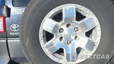 2007 Toyota FJ Cruiser w/Rear Doors - zdjęcie 36 z 47 - miniatura