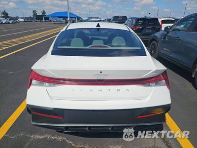 2025 Hyundai Elantra SEL Convenience - zdjęcie 5 z 22 - miniatura