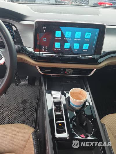 2024 Volkswagen Atlas Cross Sport 2.0T SE w/Technology - zdjęcie 11 z 19 - miniatura