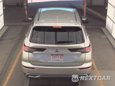 2025 Mitsubishi Outlander SE - zdjęcie 5 z 30 - miniatura