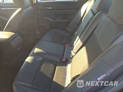 2025 Nissan Altima SR - zdjęcie 13 z 27 - miniatura