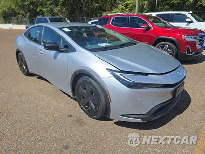 2026 Toyota Prius LE - zdjęcie 3 z 20 - miniatura