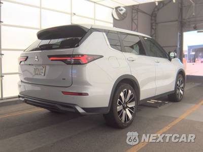 2025 Mitsubishi Outlander SE - zdjęcie 4 z 21 - miniatura