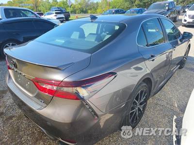 2024 Toyota Camry SE - zdjęcie 4 z 23 - miniatura