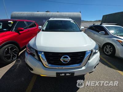 2019 Nissan Pathfinder S - zdjęcie 2 z 17 - miniatura