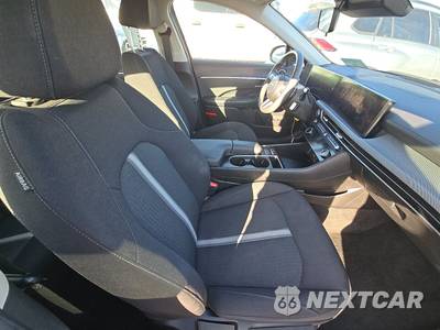 2025 Hyundai Sonata SEL - zdjęcie 8 z 26 - miniatura