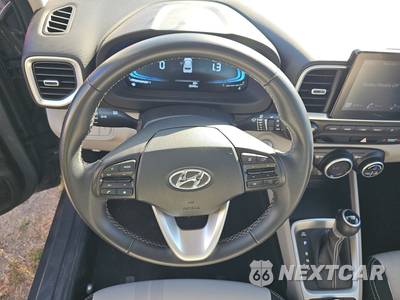 2025 Hyundai Venue SEL - zdjęcie 10 z 35 - miniatura