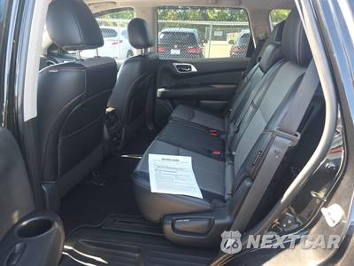 2020 Nissan Pathfinder SL - zdjęcie 13 z 25 - miniatura