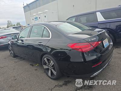 2025 Mercedes-Benz C 300 4MATIC - zdjęcie 6 z 29 - miniatura