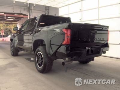 2025 Toyota Tacoma TRD Off-Road Crew Cab Medium Bed - zdjęcie 6 z 31 - miniatura
