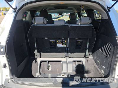 2025 Toyota Sienna LE 8-Passenger 120.5" WB - zdjęcie 17 z 28 - miniatura