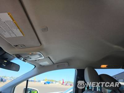 2025 Toyota Sienna LE 8-Passenger 120.5" WB - zdjęcie 19 z 28 - miniatura
