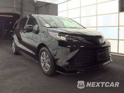 2025 Toyota Sienna LE 8-Passenger 120.5" WB - zdjęcie 3 z 29 - miniatura
