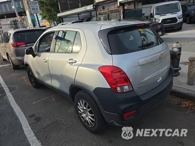 2017 Chevrolet Trax LS 1LS - zdjęcie 6 z 34 - miniatura