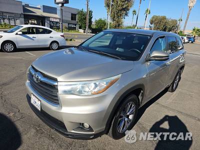 2015 Toyota Highlander LE Plus - zdjęcie 1 z 28 - miniatura