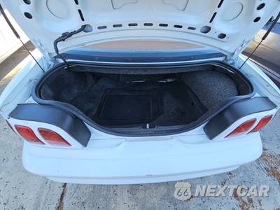 1998 Ford Mustang GT Convertible - zdjęcie 16 z 29 - miniatura