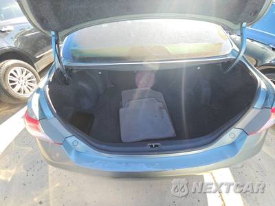 2011 Toyota Camry LE - zdjęcie 16 z 29 - miniatura