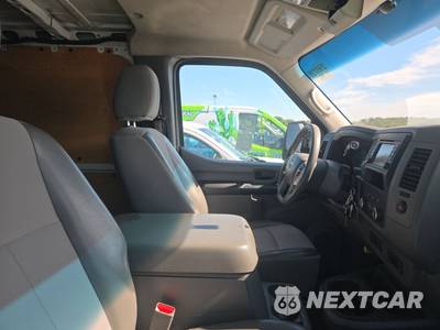 2019 Nissan NV2500 HD Cargo SV Standard Roof 146.1" WB - zdjęcie 14 z 19 - miniatura