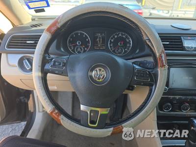 2014 Volkswagen Passat 1.8T SE w/Sunroof - zdjęcie 10 z 46 - miniatura
