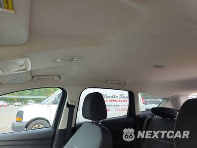 2014 Ford Escape SE - zdjęcie 18 z 35 - miniatura