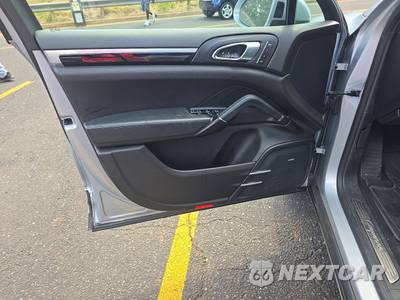 2016 Porsche Cayenne - zdjęcie 9 z 23 - miniatura